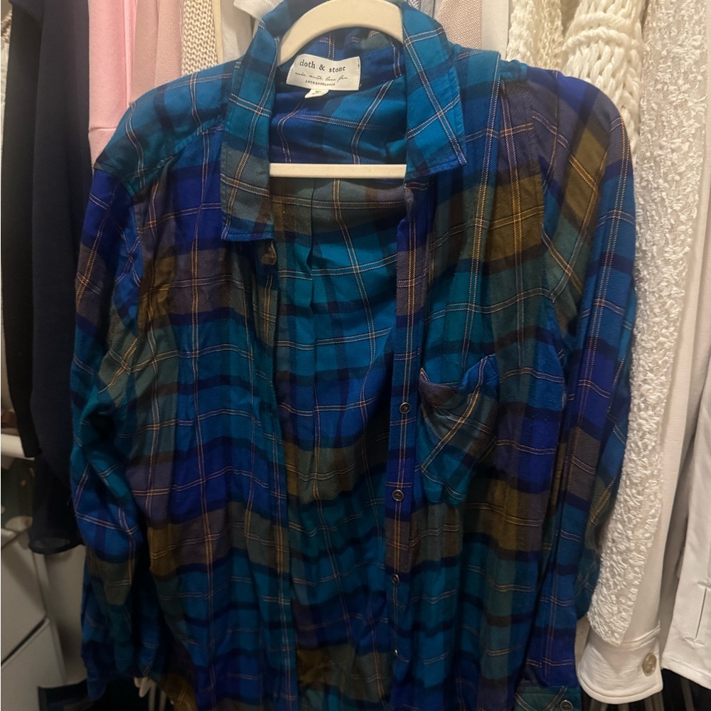 Cloth & Stone Blue Plaid Button-Up Shirt